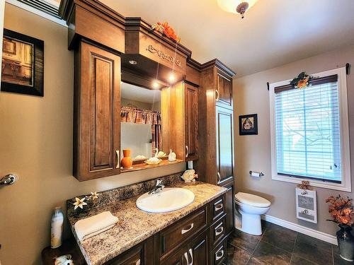 Salle de bains - 600 Ch. Des Pionniers, Saint-Mathieu-Du-Parc, QC - Indoor Photo Showing Bathroom