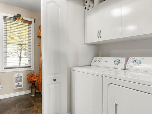 Salle de lavage - 600 Ch. Des Pionniers, Saint-Mathieu-Du-Parc, QC - Indoor Photo Showing Laundry Room