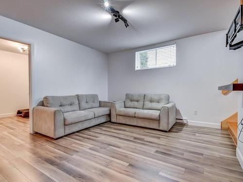 Salle familiale - 818 Rue Pierre-Mercure, Saint-Jérôme, QC - Indoor Photo Showing Living Room