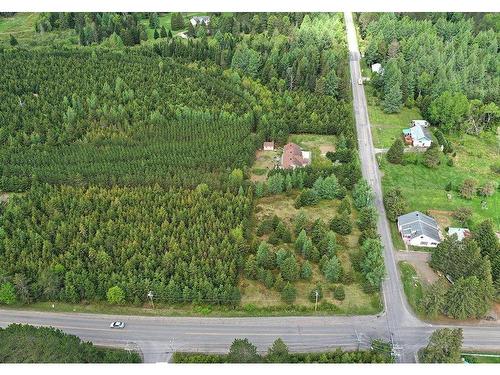 Nearby - Mtée Kavanagh, Mont-Tremblant, QC 