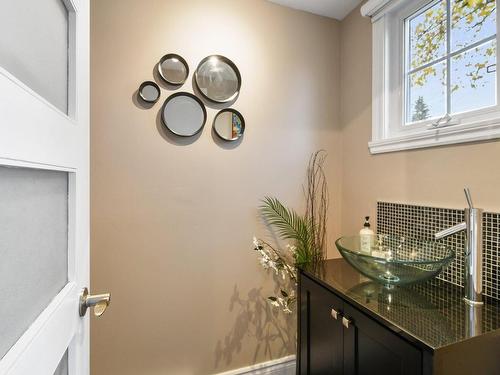 Powder room - 3960 Crois. Oscar, Brossard, QC - Indoor Photo Showing Other Room