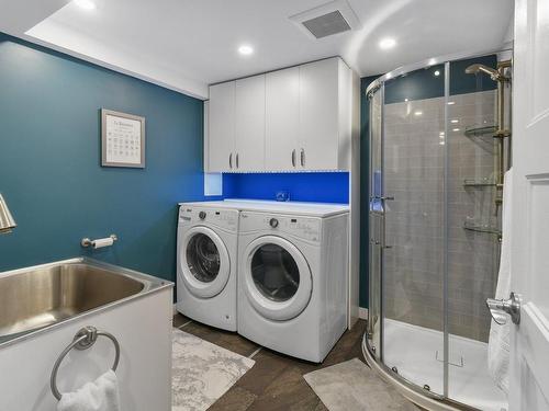 Bathroom - 3960 Crois. Oscar, Brossard, QC - Indoor Photo Showing Laundry Room