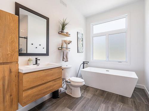 Bathroom - 4553 Ch. Selby, Dunham, QC - Indoor Photo Showing Bathroom