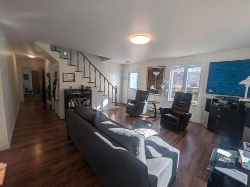 Salon - 102 Rue De L'Église, Rivière-Ouelle, QC - Indoor Photo Showing Living Room