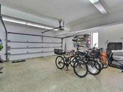 Garage - 