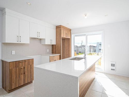 Kitchen - 234A 5E Avenue, Sainte-Anne-Des-Plaines, QC - Indoor Photo Showing Kitchen