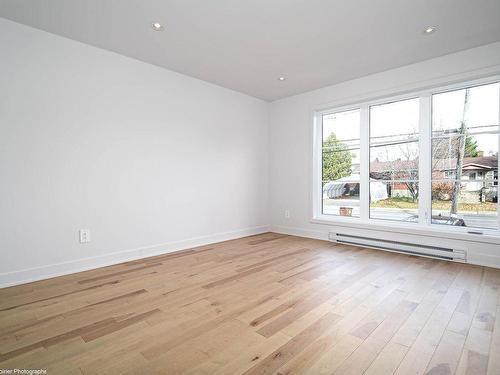 Living room - 234A 5E Avenue, Sainte-Anne-Des-Plaines, QC - Indoor Photo Showing Other Room