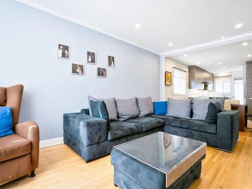 Salon - 7339  - 7343 Av. De Fougeray, Montréal (Anjou), QC - Indoor Photo Showing Living Room