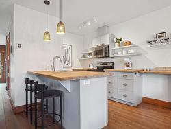 Kitchen - 