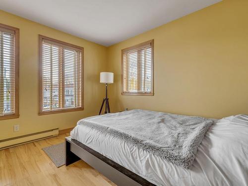 Chambre Ã Â coucher - 57  - 59 Rue Des Castels, Lévis (Desjardins), QC - Indoor Photo Showing Bedroom