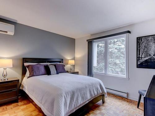 Master bedroom - 273 Rue Valois, Saint-Bruno-De-Montarville, QC - Indoor Photo Showing Bedroom