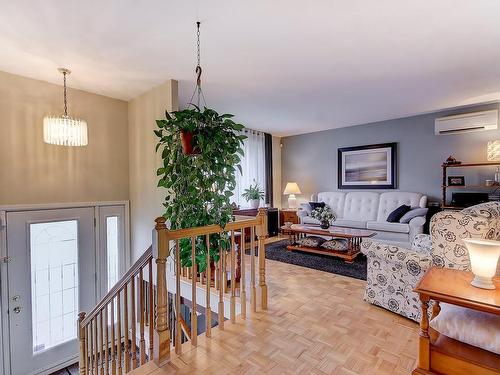 Living room - 273 Rue Valois, Saint-Bruno-De-Montarville, QC - Indoor Photo Showing Other Room