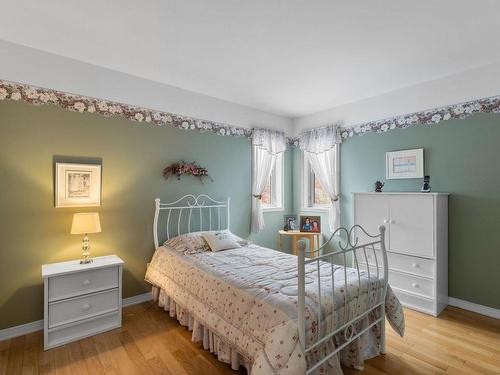 Chambre Ã Â coucher - 4860 Rue Des Lys, Sainte-Catherine, QC - Indoor Photo Showing Bedroom