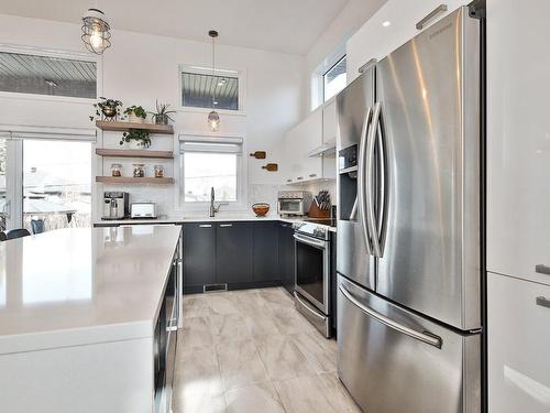 Kitchen - 233 Rue Lucien, Saint-Philippe, QC - Indoor Photo Showing Kitchen With Upgraded Kitchen