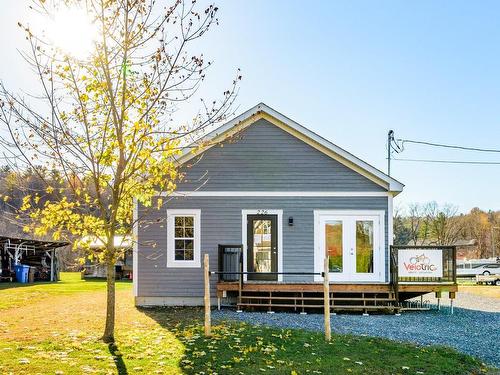 Frontage - 226 Rue St-Marc, Coaticook, QC - Outdoor With Deck Patio Veranda