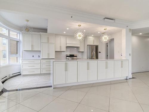 Cuisine - 508-6803 Ch. Heywood, Côte-Saint-Luc, QC - Indoor Photo Showing Kitchen