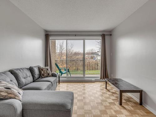 Salon - 115-6145 Rue De La Griotte, Québec (Les Rivières), QC - Indoor Photo Showing Living Room