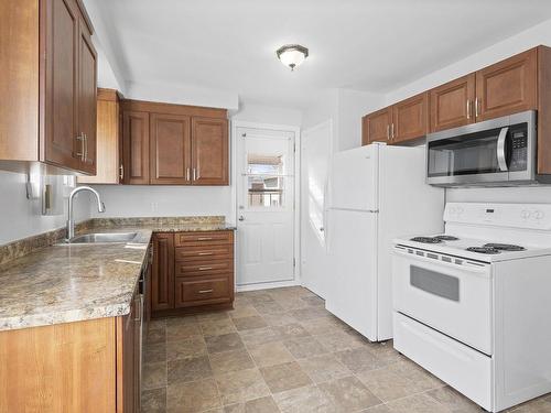 Cuisine - 1570 Av. Jolliet, Laval (Chomedey), QC - Indoor Photo Showing Kitchen