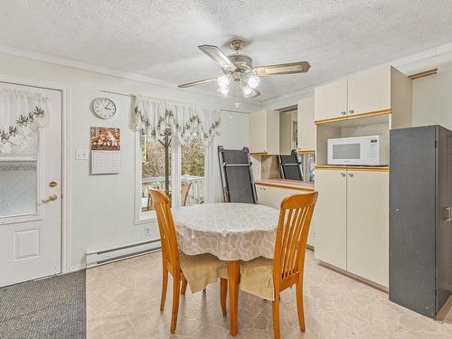 Cuisine - 109 Rue Mystic, Brigham, QC - Indoor Photo Showing Dining Room