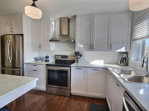 Cuisine - 204-894 Rue Perreault E., Rouyn-Noranda, QC - Indoor Photo Showing Kitchen With Double Sink With Upgraded Kitchen