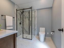 Ensuite bathroom - 