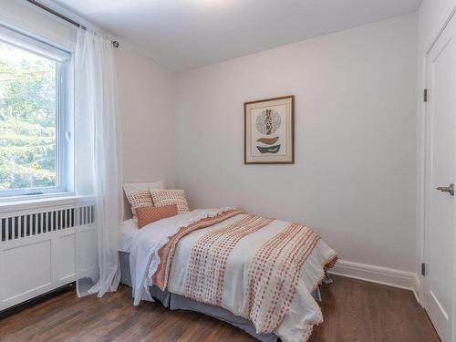 Bedroom - 5090 Av. Glencairn, Montréal (Côte-Des-Neiges/Notre-Dame-De-Grâce), QC - Indoor Photo Showing Bedroom