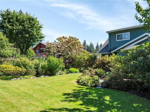 2494 Coho Rd, Campbell River, BC 