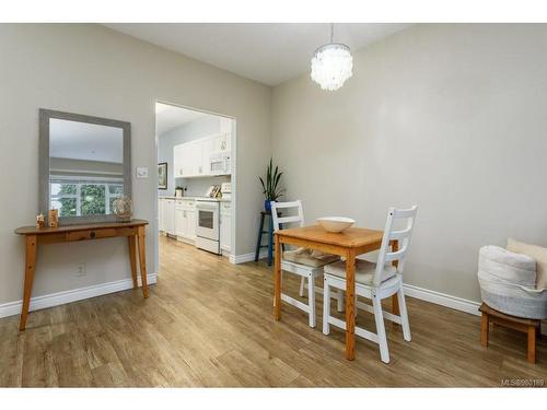 205-555 4Th St, Courtenay, BC - Indoor Photo Showing Dining Room