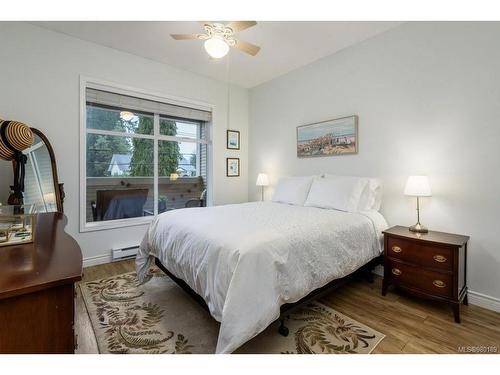 205-555 4Th St, Courtenay, BC - Indoor Photo Showing Bedroom