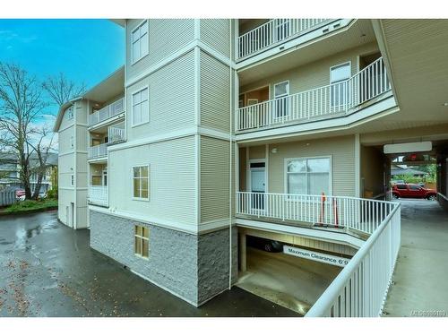 205-555 4Th St, Courtenay, BC - Outdoor With Balcony