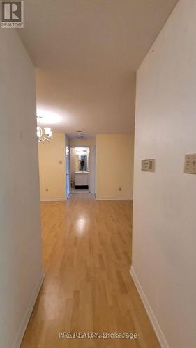 805 - 400 Webb Drive, Mississauga, ON - Indoor Photo Showing Other Room