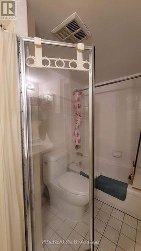 805 - 400 Webb Drive, Mississauga, ON - Indoor Photo Showing Bathroom