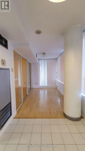 805 - 400 Webb Drive, Mississauga, ON - Indoor Photo Showing Other Room