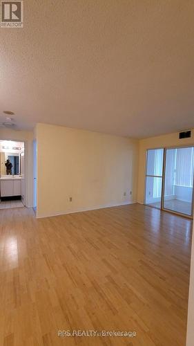 805 - 400 Webb Drive, Mississauga, ON - Indoor Photo Showing Other Room