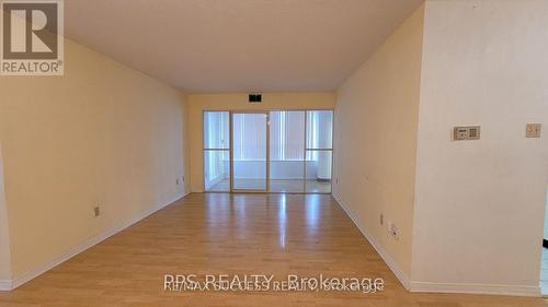 805 - 400 Webb Drive, Mississauga, ON - Indoor Photo Showing Other Room