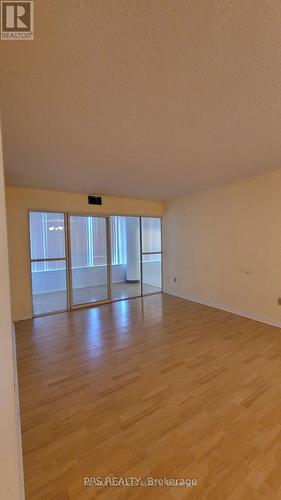 805 - 400 Webb Drive, Mississauga, ON - Indoor Photo Showing Other Room