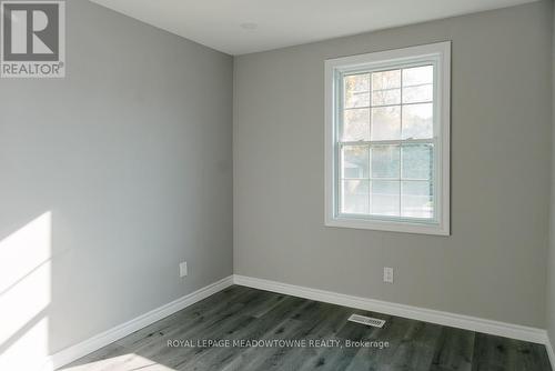 673 Knox Avenue, Hamilton, ON - Indoor Photo Showing Other Room