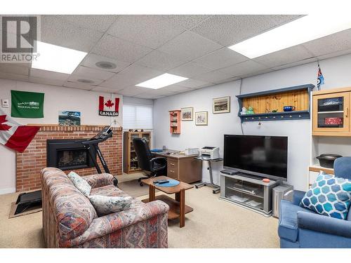 852 Stuart Road, West Kelowna, BC - Indoor Photo Showing Basement