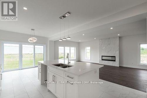 216 Greene Street, South Huron (Exeter), ON - Indoor Photo Showing Kitchen With Double Sink