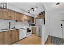 500 Lester Road Unit# 6, Kelowna, BC  - Indoor Photo Showing Kitchen With Double Sink 