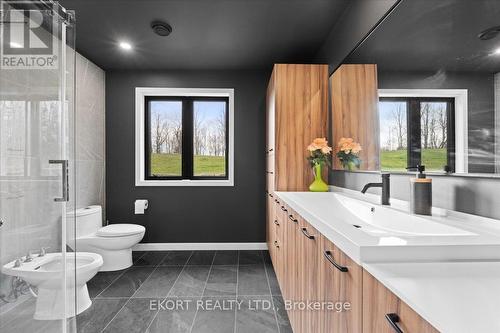 2223 Cooper Road, Madoc, ON - Indoor Photo Showing Bathroom