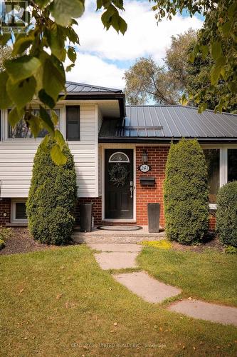 241 Woodward Avenue, Smith-Ennismore-Lakefield, ON - Outdoor