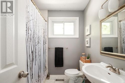 241 Woodward Avenue, Smith-Ennismore-Lakefield, ON - Indoor Photo Showing Bathroom