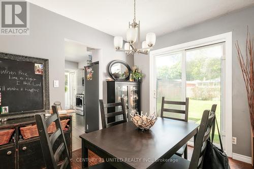 241 Woodward Avenue, Smith-Ennismore-Lakefield, ON - Indoor Photo Showing Dining Room