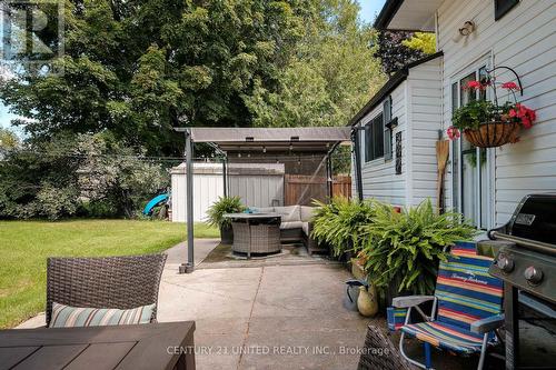 241 Woodward Avenue, Smith-Ennismore-Lakefield, ON - Outdoor With Deck Patio Veranda