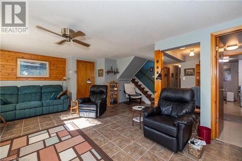 1940 8Th Avenue E, Owen Sound, ON - Indoor Photo Showing Living Room