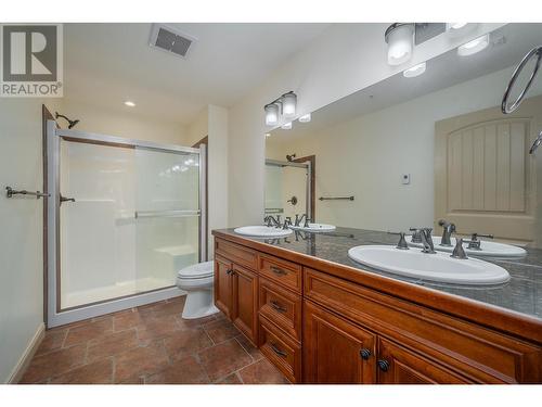 2770 Auburn Road Unit# 207, West Kelowna, BC - Indoor Photo Showing Bathroom