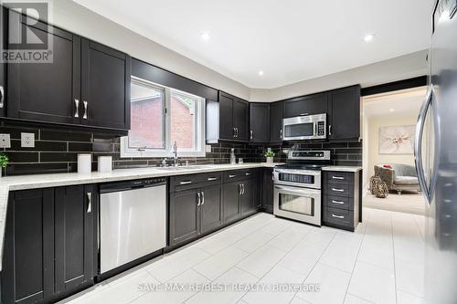 60 Scott Street, Brampton, ON - Indoor Photo Showing Kitchen