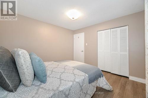 60 Scott Street, Brampton, ON - Indoor Photo Showing Bedroom