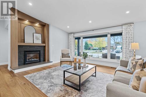 4017 Grapehill Avenue, Burlington, ON - Indoor Photo Showing Living Room With Fireplace